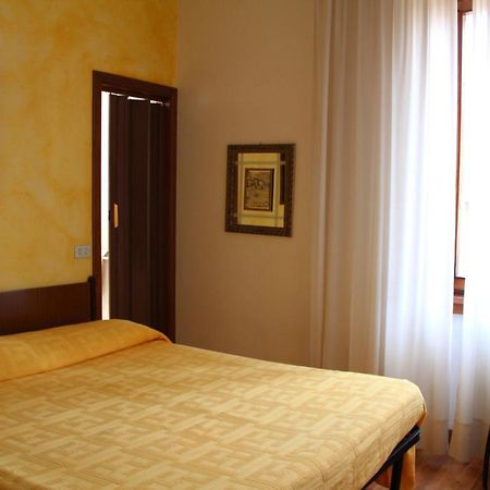 B&B Edelweiss Кастионе дела Презолана Екстериор снимка