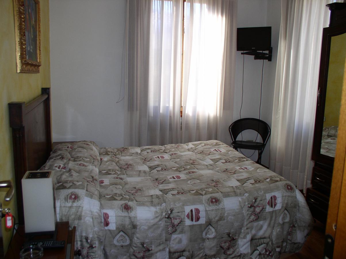 B&B Edelweiss Кастионе дела Презолана Екстериор снимка