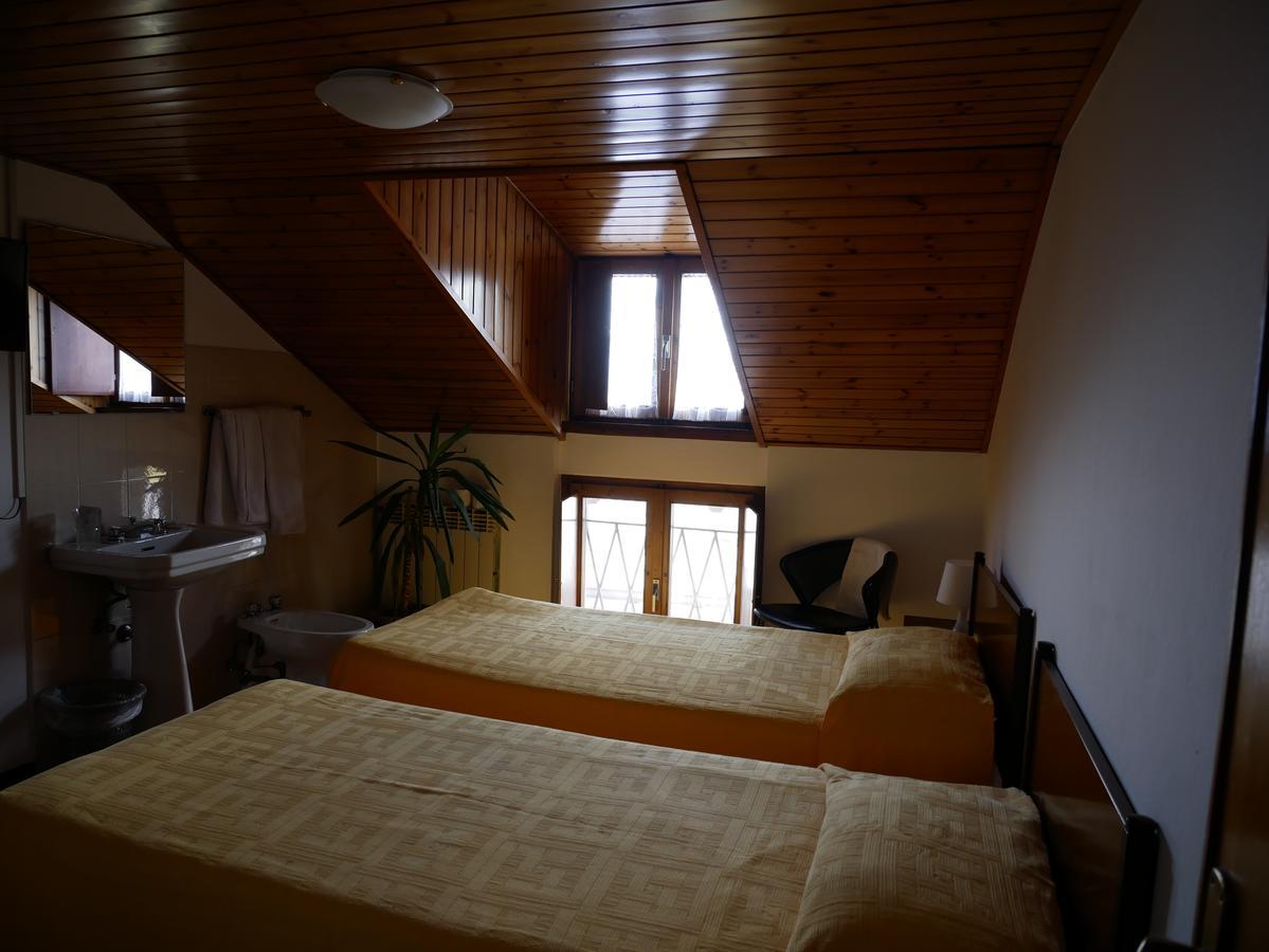 B&B Edelweiss Кастионе дела Презолана Екстериор снимка