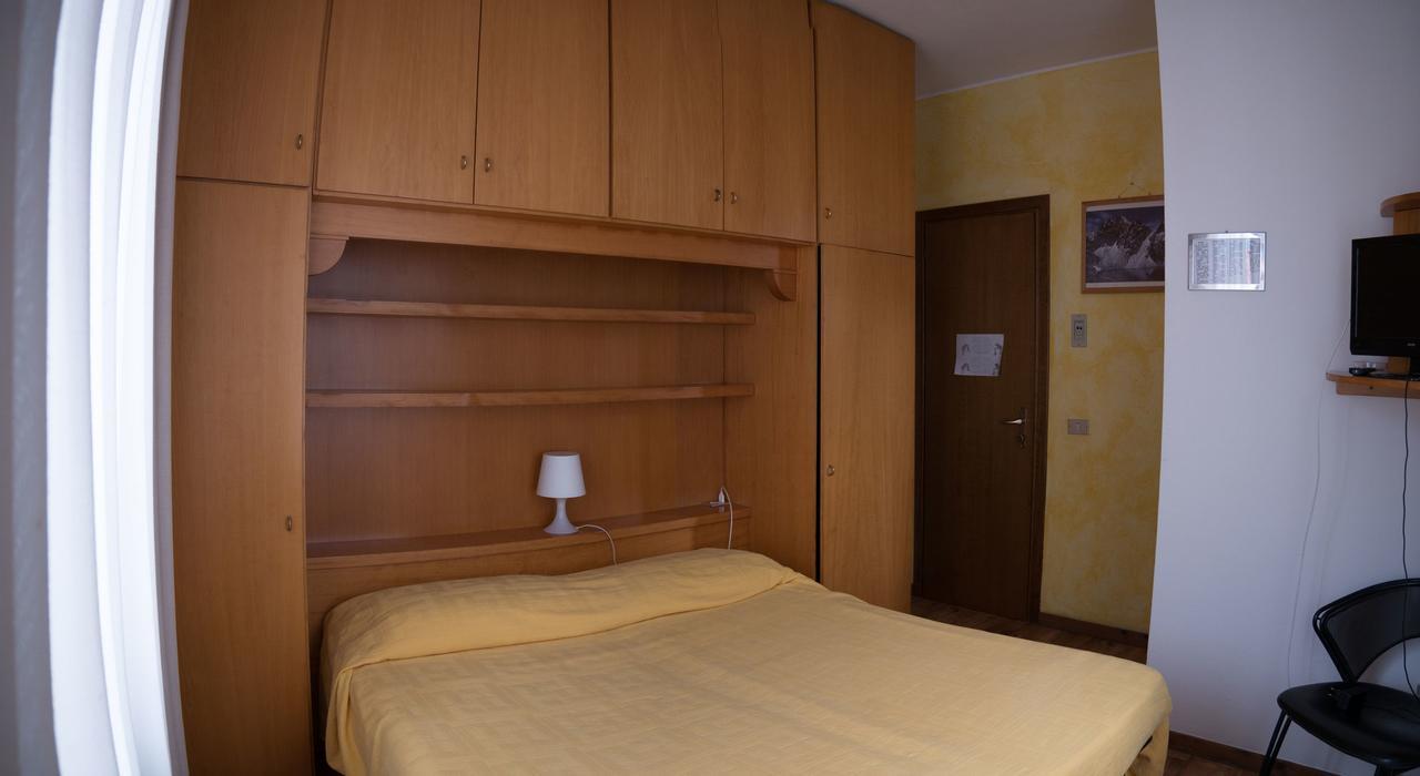 B&B Edelweiss Кастионе дела Презолана Екстериор снимка