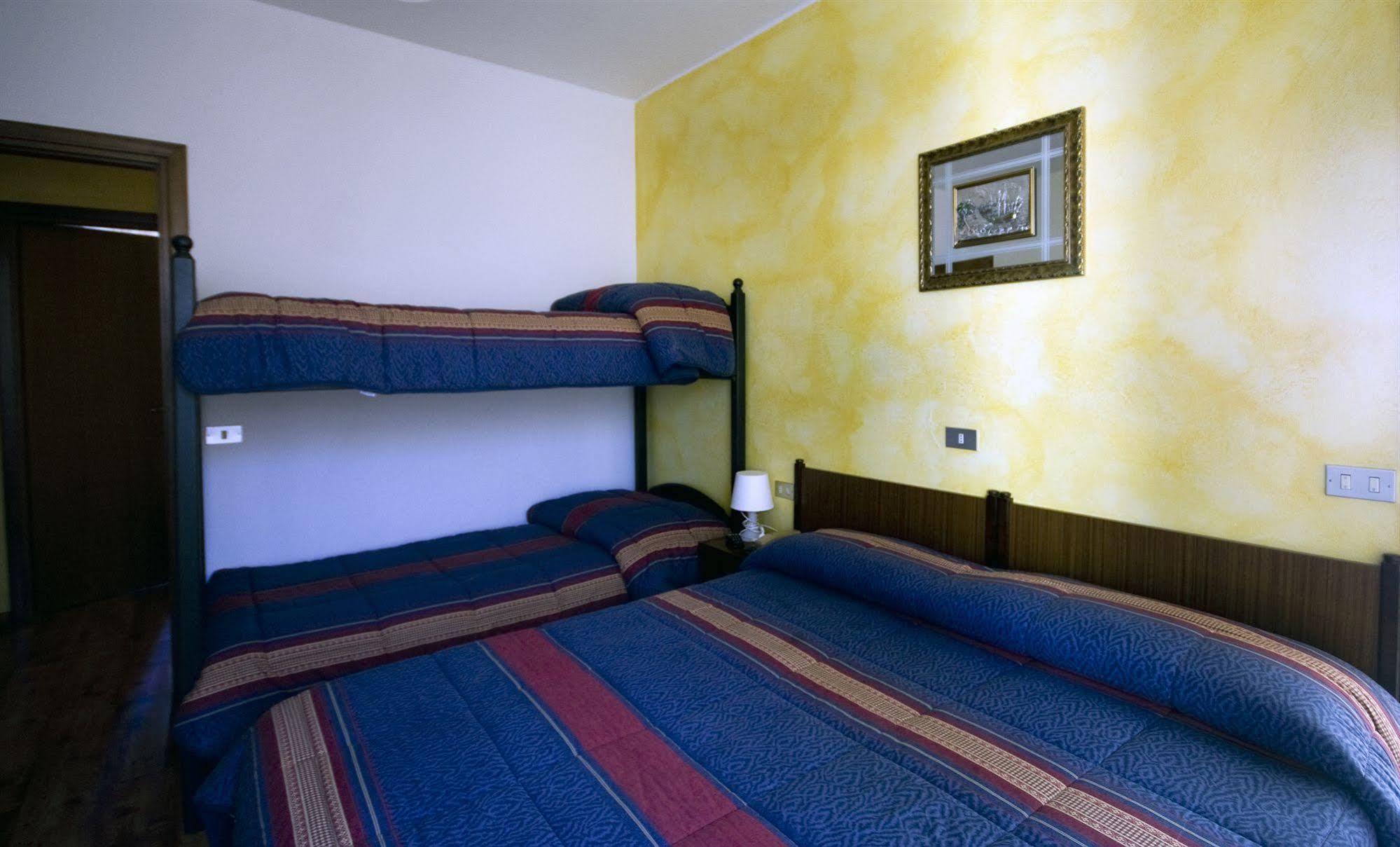 B&B Edelweiss Кастионе дела Презолана Екстериор снимка