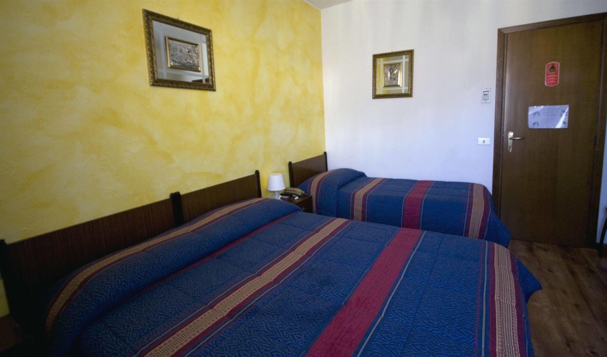 B&B Edelweiss Кастионе дела Презолана Екстериор снимка
