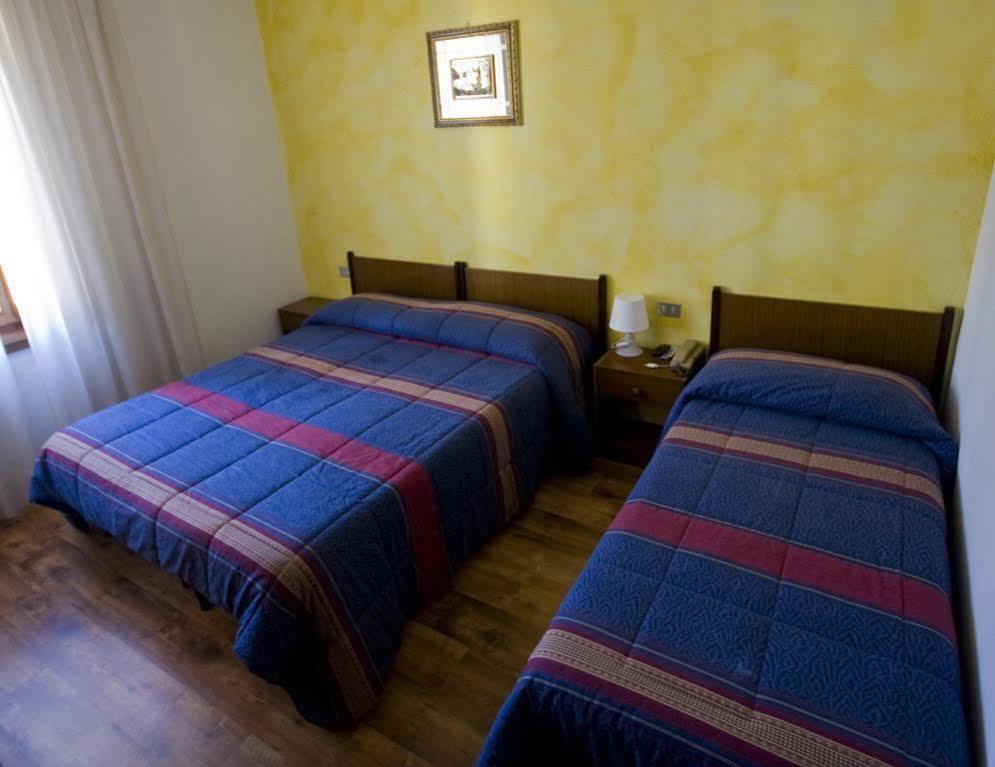 B&B Edelweiss Кастионе дела Презолана Екстериор снимка